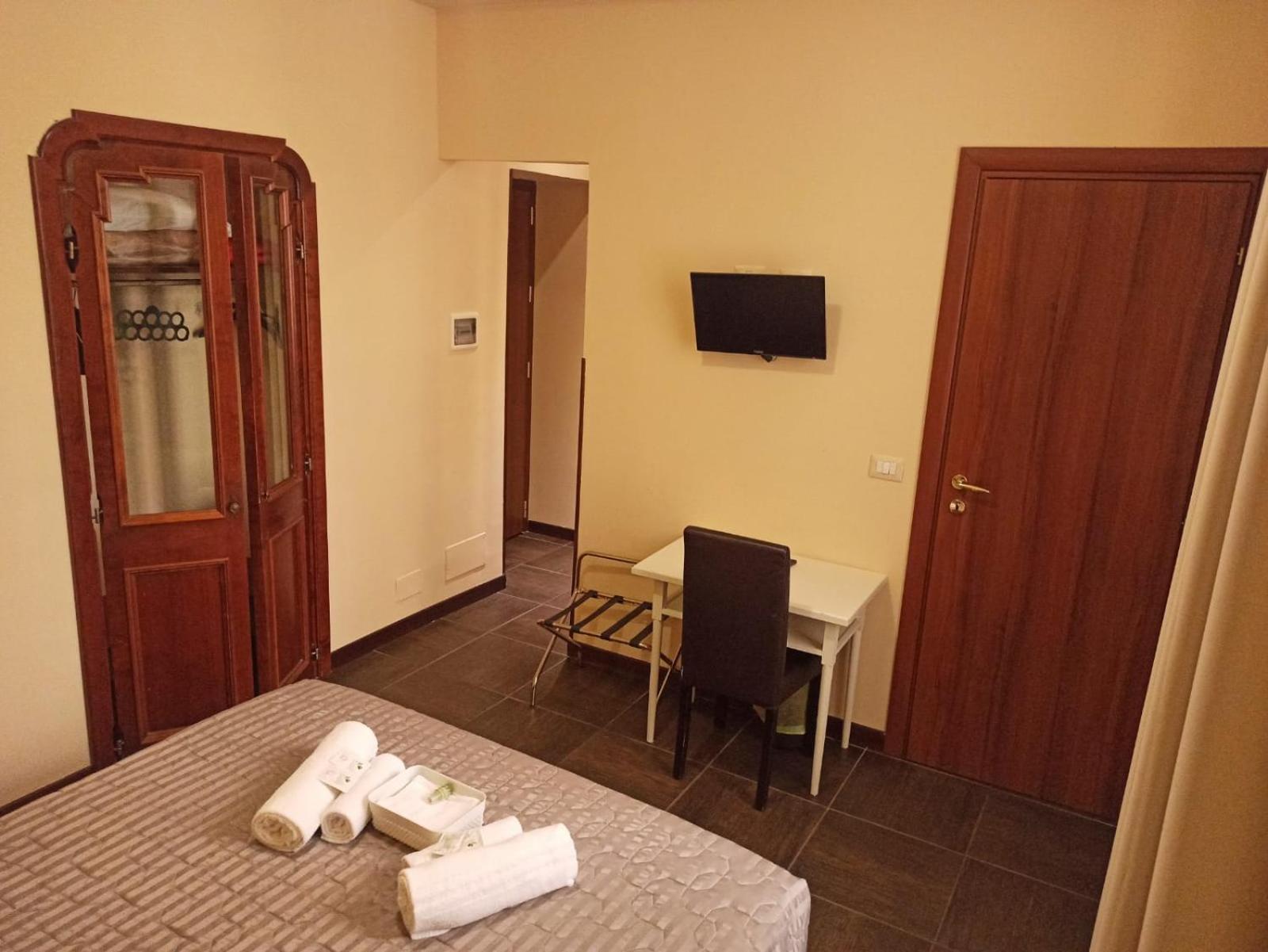 Bed and Breakfast Domina Popolo Рим Екстер'єр фото