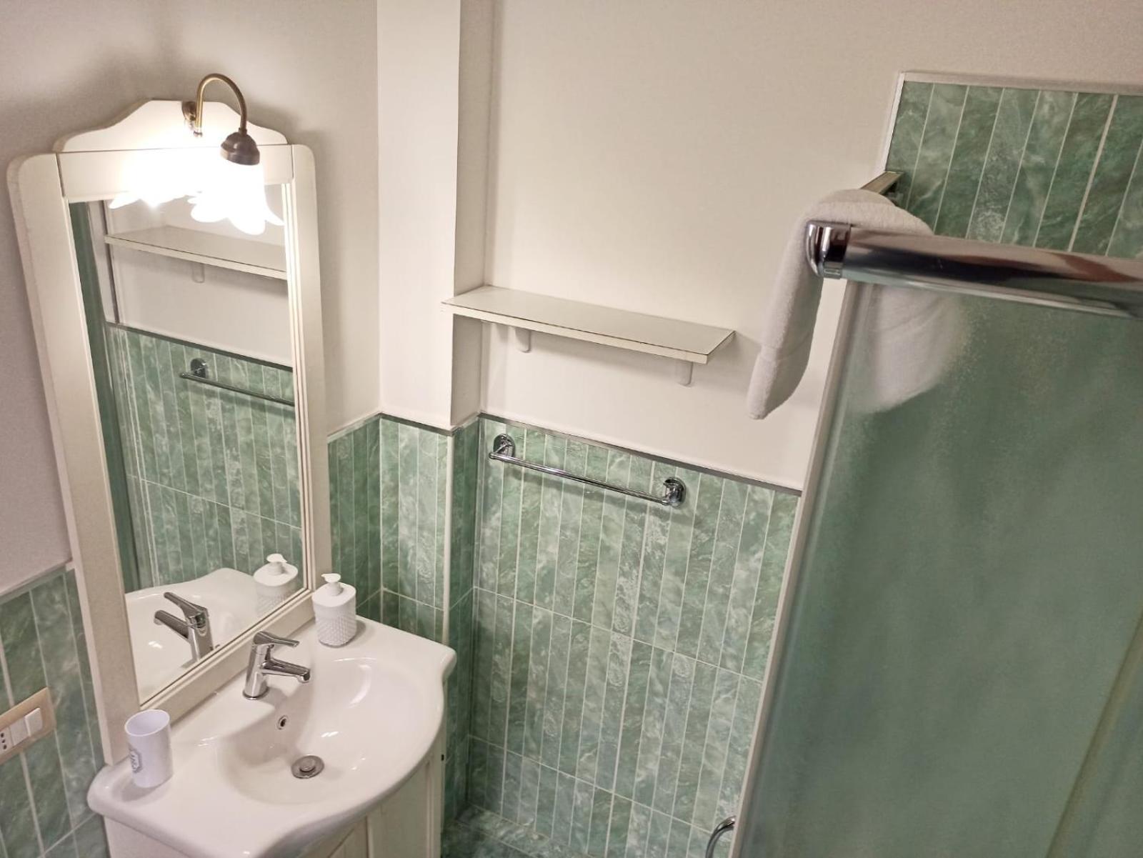 Bed and Breakfast Domina Popolo Рим Екстер'єр фото